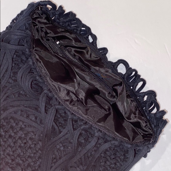 Macrame Purse - Picture 4 of 6